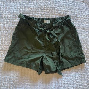 Lou & Grey army green paper bag shorts (Small)
